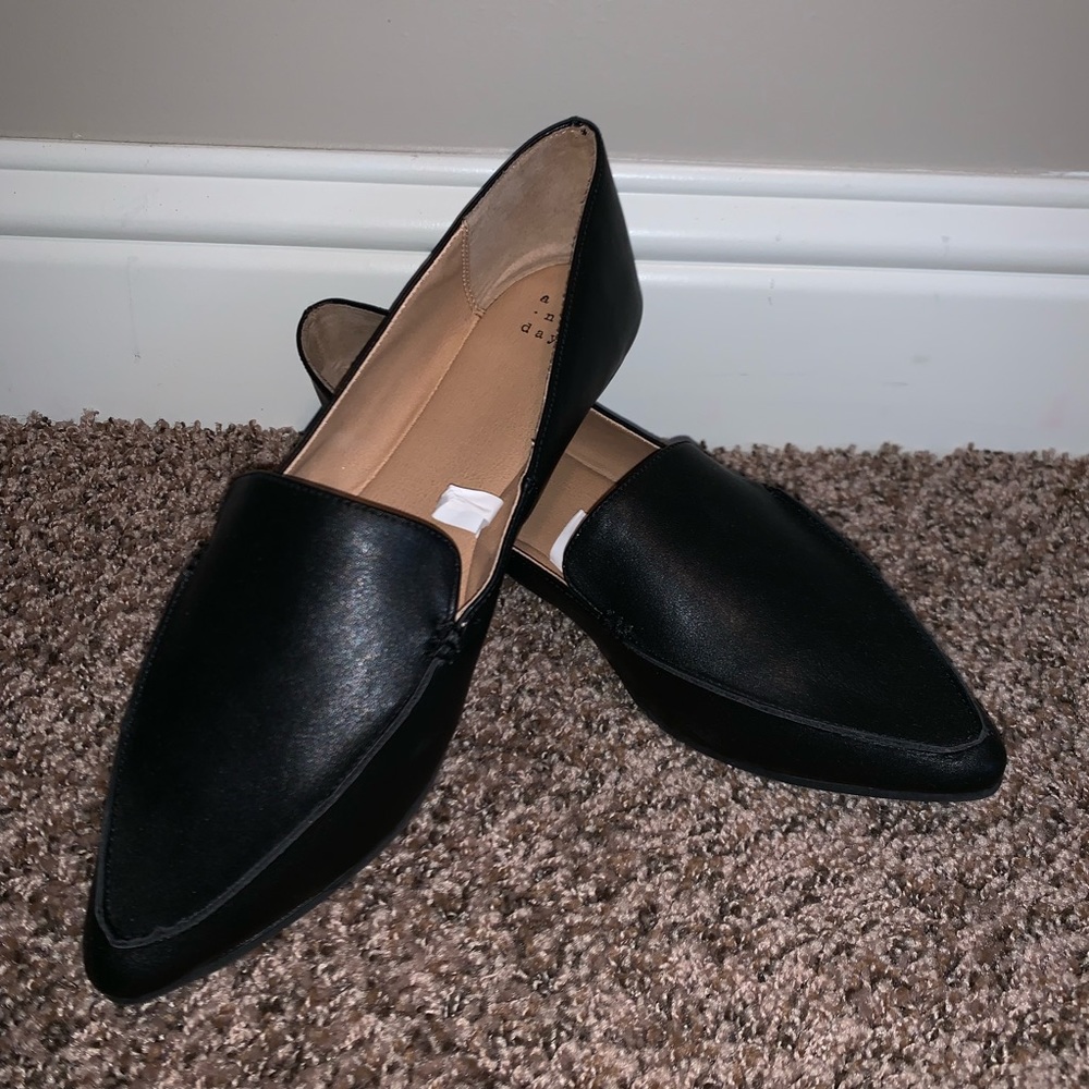 pointed flats